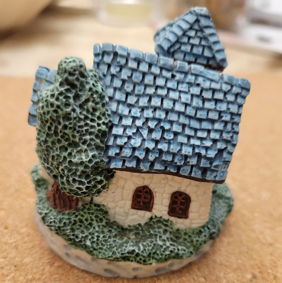 Vintage Miniature Lilliput Lane Anne Hathaway House Church Cottage - Picture 3 of 5